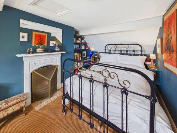 4 bed Character Property for sale Image 11
