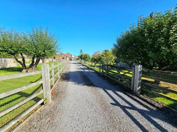 Middle Street, Eastington, Stonehouse photo 2