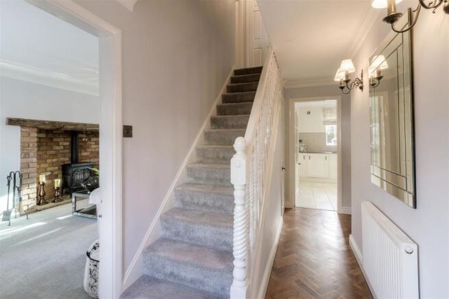 3 River Drive  Atherstone