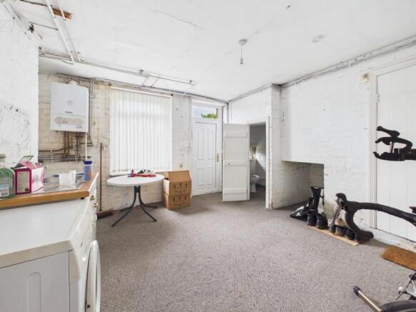 4 bed Terraced for sale Image 5
