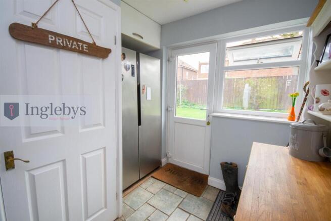 3 bed Semi-Detached for sale Image 12