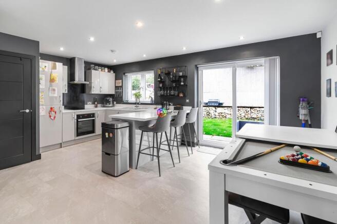 3 bed Detached for sale Image 9