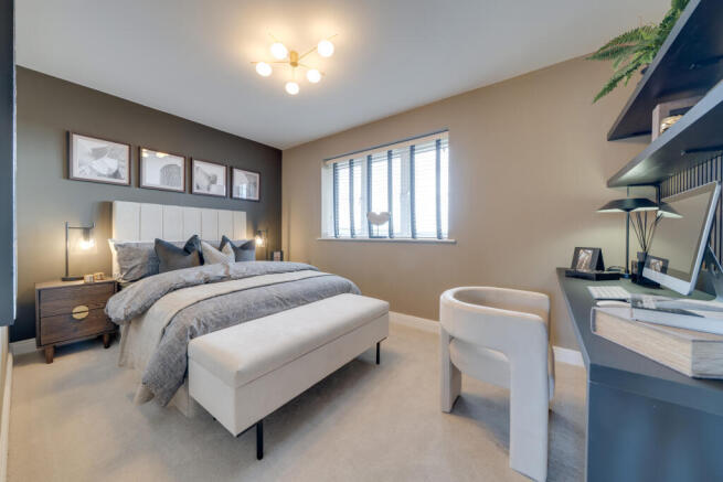 5 bed Detached for sale Image 8