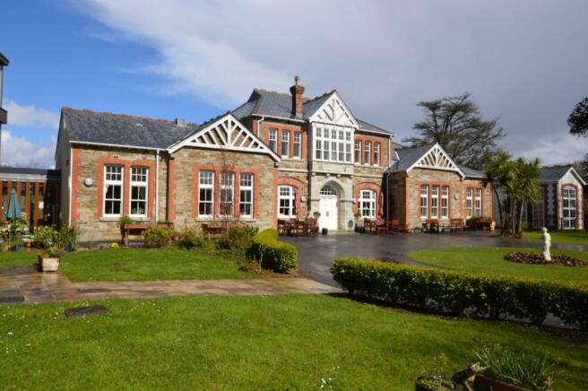 Communal Grounds