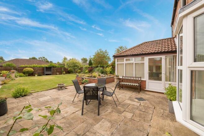 Rear Garden &a...