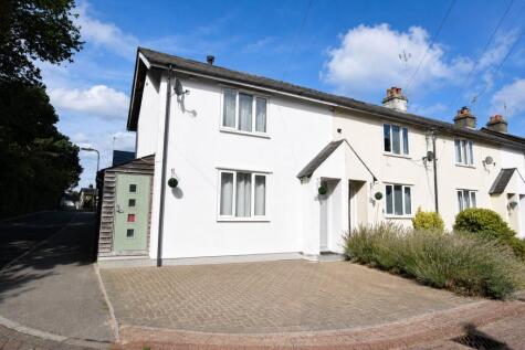Pinehurst Avenue, Farnborough, Hampshire, GU14
