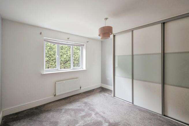 2 bed Terraced for sale Image 9