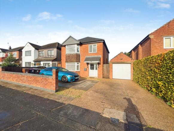 3-bed detached on Harewood Crescent, North Hykeham, LN6, £340,000