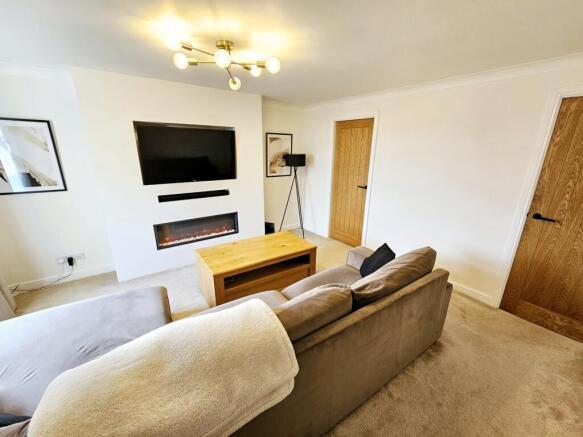 3 bed Link Detached House for sale Image 4