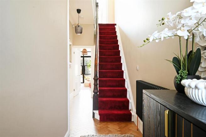 4 bed Town House for sale Image 7