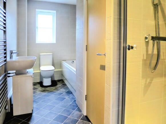Gingham House, Morley, LS27 photo 5