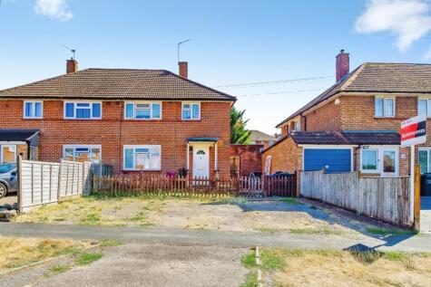 Calley Down Crescent, New Addington, Croydon, CR0