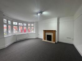 37, Luccombe Road, Southampton SO15 7RN