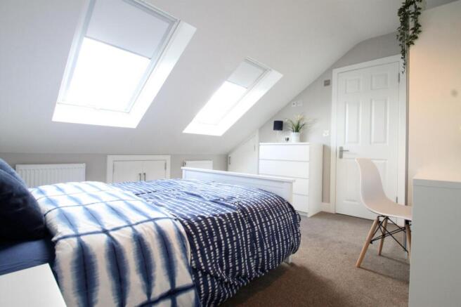 ROOM 6 with EN SUITE