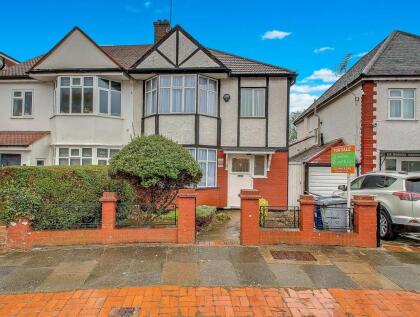 Wentworth Avenue, London