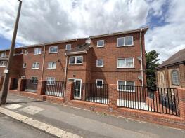 30, Bridge Court, Bridge Road, Grays RM17 6BW