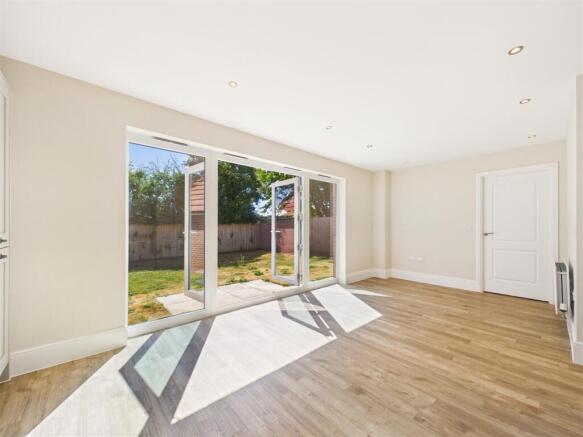 3 bed Detached for sale Image 4