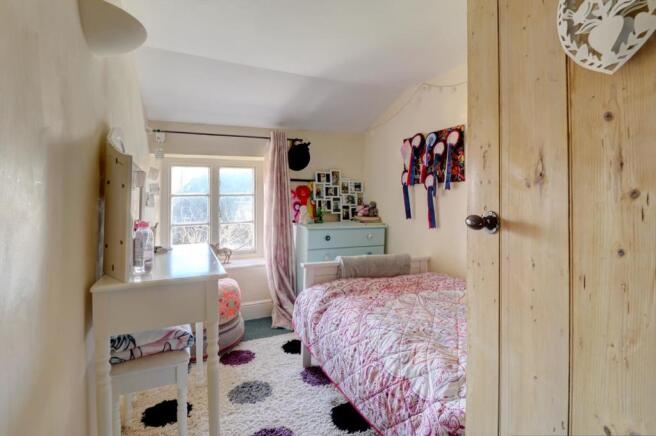 Bedroom 3.jpg