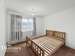 17, Maes Brynna, Cwmdare, Aberdare CF44 8RH