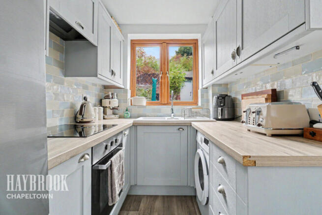 3 bed Semi-Detached for sale Image 4