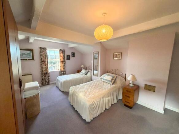 2 bed Cottage for sale Image 10