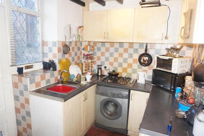 KITCHEN: