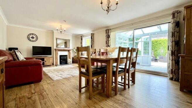 Sitting / Dining Room