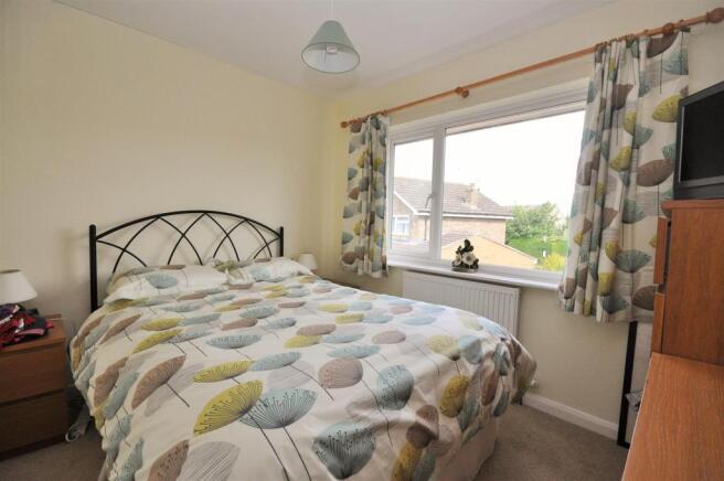 Bedroom 2.JPG