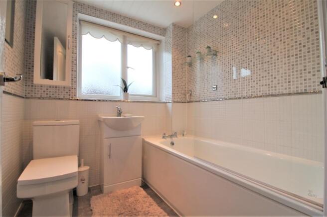 Bathroom.JPG