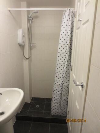 1 bed Flat to rent Image 6