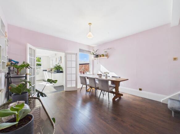 CAM01538G0-PR0177-STILL014