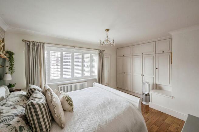 3 bed Semi-Detached for sale Image 8
