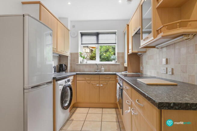 2 bed Flat for sale Image 7