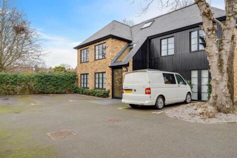 Bembridge House, Hampton Hill