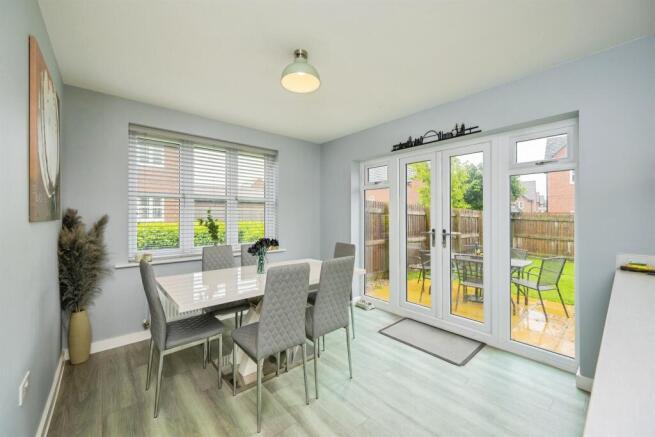Rawson Close, Mickleover, Derby photo 4