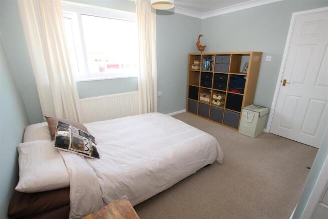 Bedroom 2.JPG