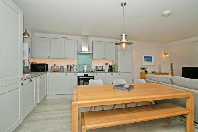 Kitchen/Dining Area