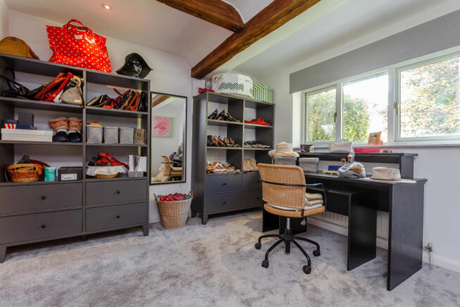Bedroom used as Dres
