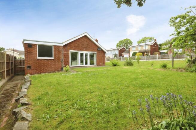 2 bed Detached Bungalow for sale Image 12