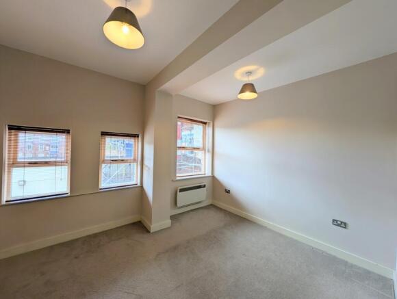 1 bed Flat to rent Image 6