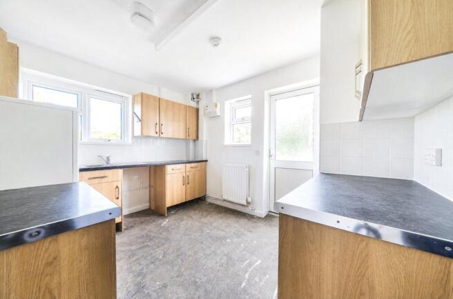 Gordon Close, Sittingbourne, Kent, ME10 photo 3