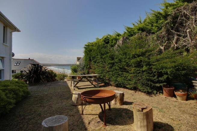 Garden at Side