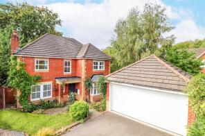21, Camus Close, Church Crookham, Fleet GU52 0UT