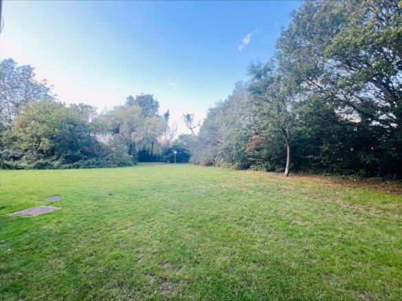 Grange Court, Old Ruislip Road photo 4