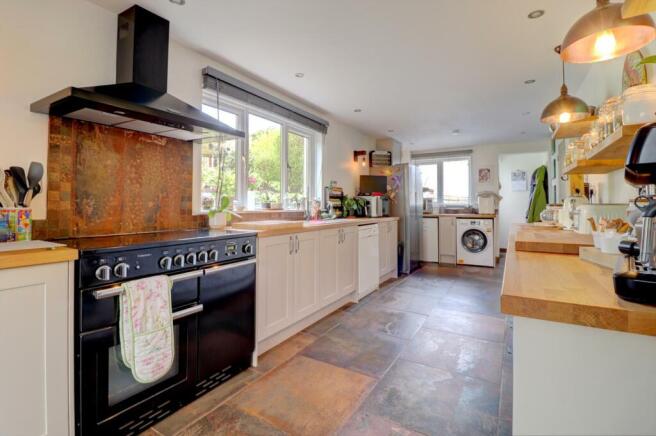 Kitchen iii.jpg