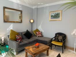 117, Bentworth Road, London W12 7AA