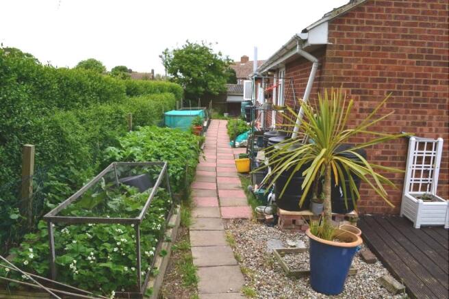 VEGTABLE GARDEN