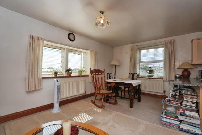 1 bed Apartment for sale Image 12