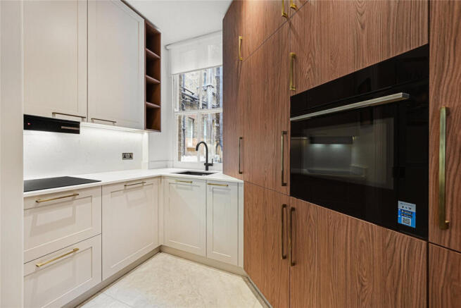 Basil Street, London, SW3 1 photo 4