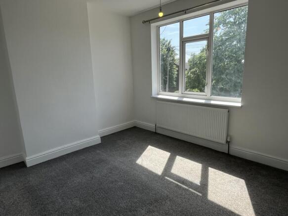 3 bed Terraced to rent Image 8